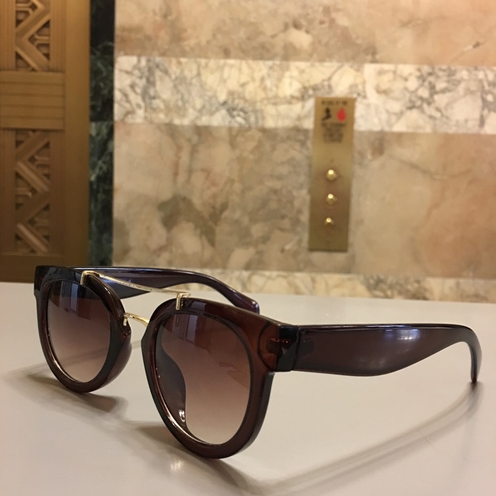 Need Help Finding The Name Of This Sunglasses - image 3